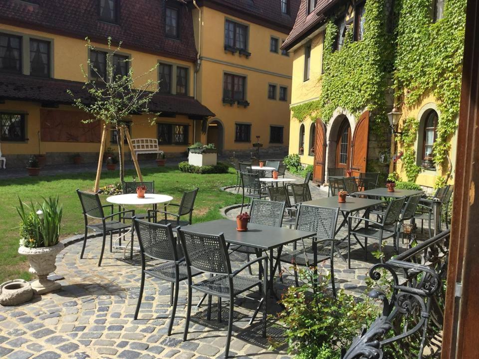 Hotel Leicht Biebelried エクステリア 写真
